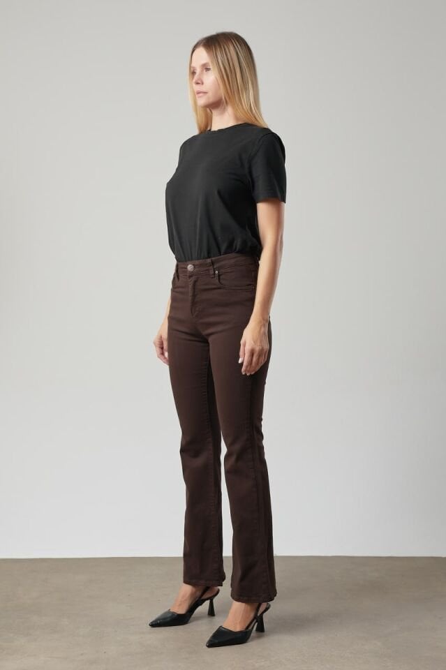 Acı Kahverengi İspanyol Jean