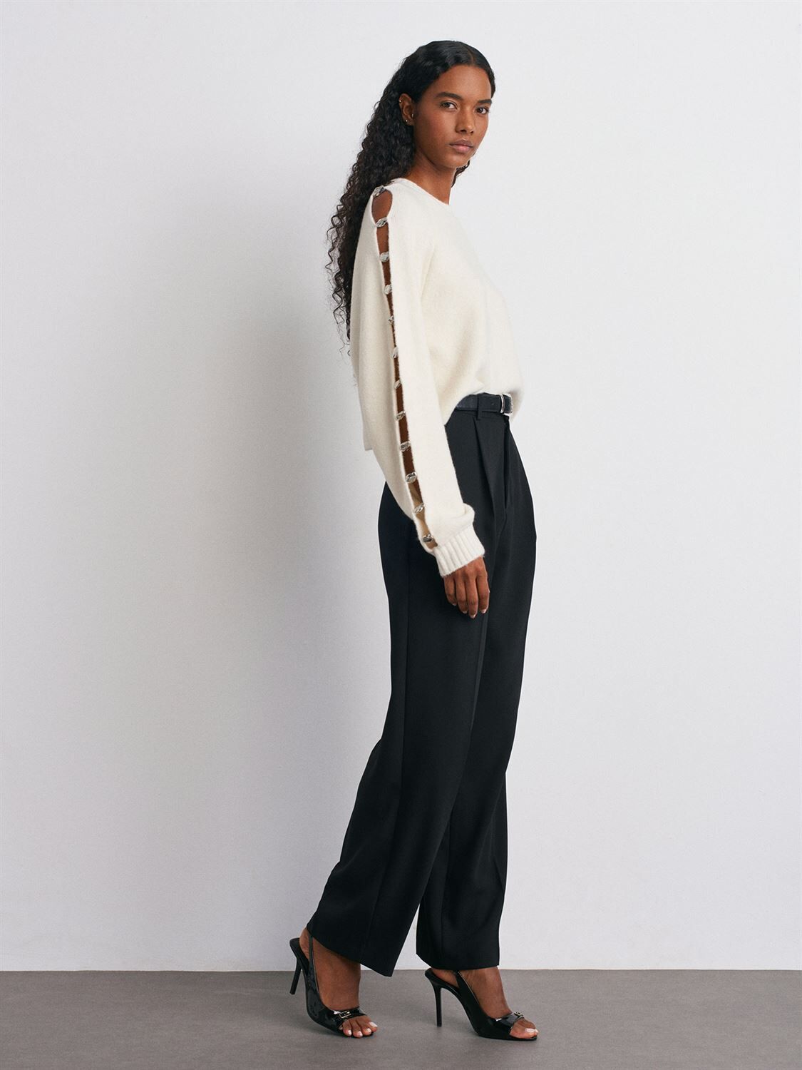 Yün Karışımlı Aksesuar Detaylı Triko Kazak